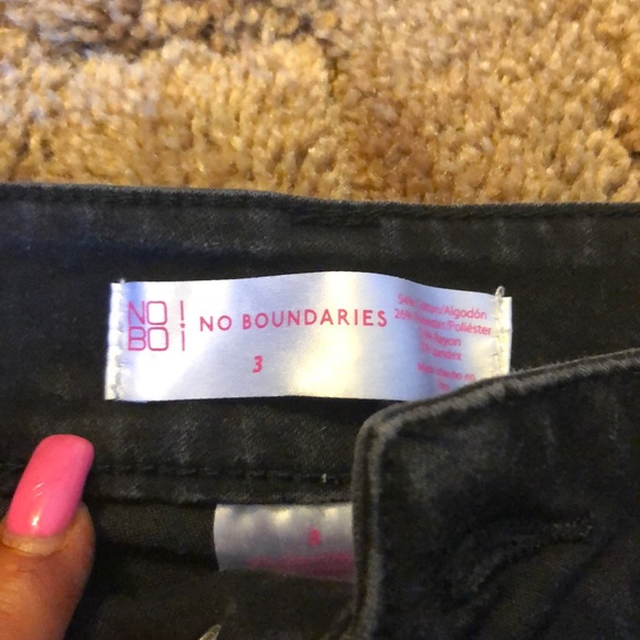 shorts - Picture 2 of 3